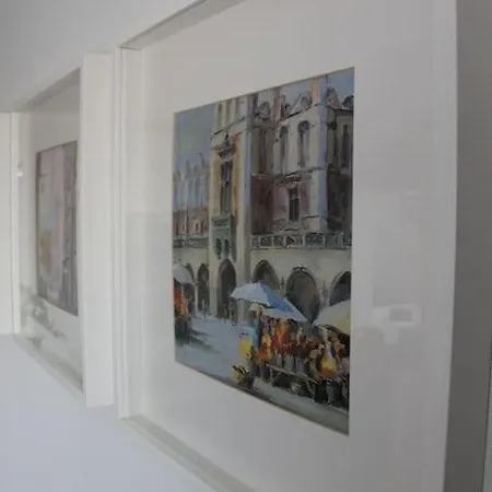 Uroczy, Jasny Apartament Oraz Bezplatny Parking! Apartamento