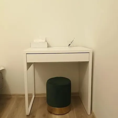 Uroczy, Jasny Apartament Oraz Bezplatny Parking! *