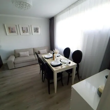 Uroczy, Jasny Apartament Oraz Bezplatny Parking! Lägenhet *