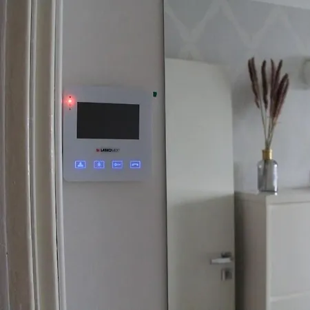 Uroczy, Jasny Apartament Oraz Bezplatny Parking! Kraków