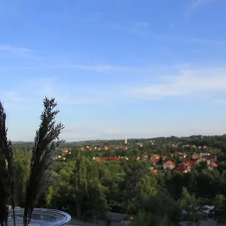 Uroczy, Jasny Apartament Oraz Bezplatny Parking! *