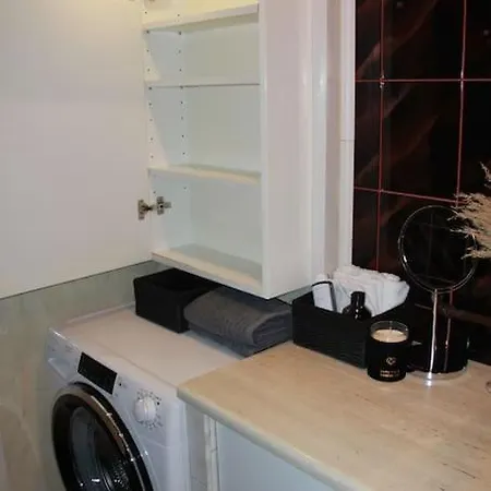 Uroczy, Jasny Apartament Oraz Bezplatny Parking! Krakow