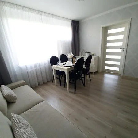 Apartment Uroczy, Jasny Apartament Oraz Bezplatny Parking!