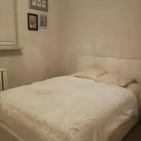 Uroczy, Jasny Apartament Oraz Bezplatny Parking! *