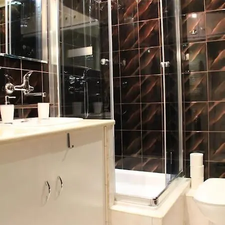 Uroczy, Jasny Apartament Oraz Bezplatny Parking! * Krakau